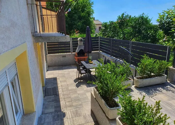 아파트 Katja 풀라