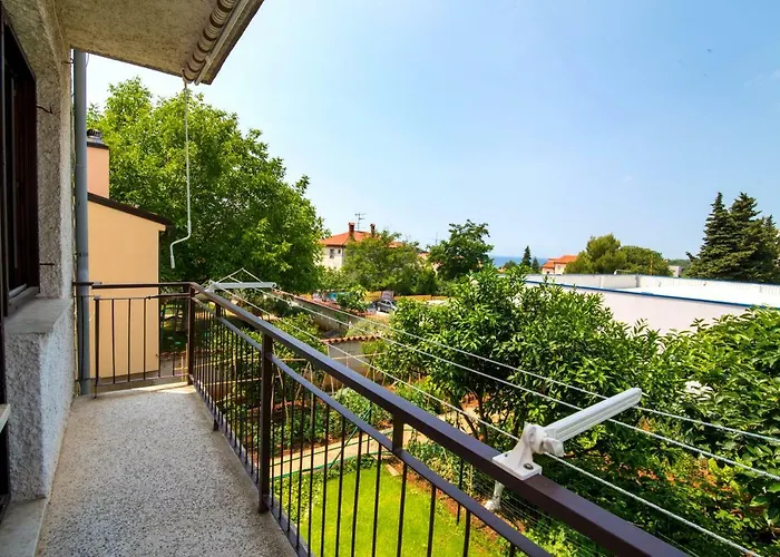 Katja 아파트 풀라